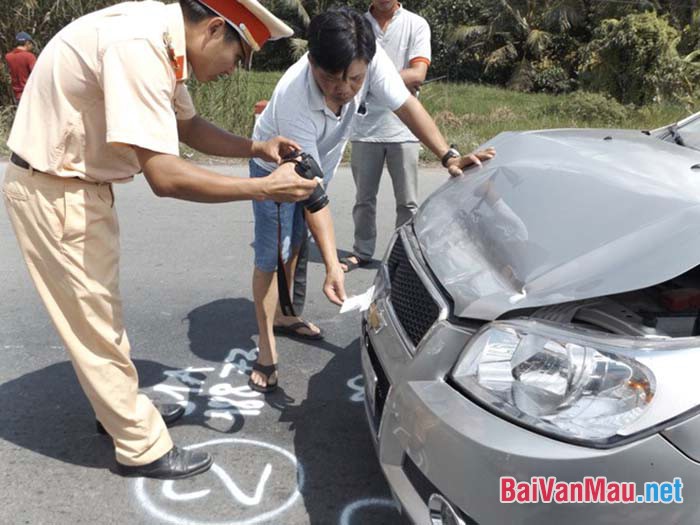Việt Nam đang phải đối mặt vấn nạn tai nạn giao thông, các bạn làm gì để giảm bớt vấn nạn đó?