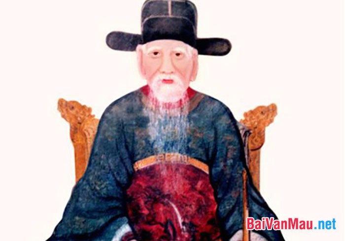 Nguyễn Trãi, sinh ở Thăng Long trong gia đình ông ngoại là   quan Đại tư đồ Trần Nguyên Đán