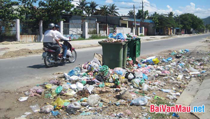 Hiện nay đoàn trường phát động phong trào thu gom rác thải để có biện pháp xử lí đúng đắn hiệu quả. Bạn có suy nghĩ như thế nào về phong trào này