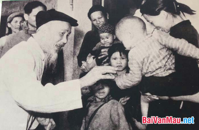 Yêu thương con người là một trong những phẩm chất đạo đức cao đẹp nhất của Hồ Chí Minh